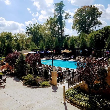 New Hope Inn & Suites ภายนอก รูปภาพ