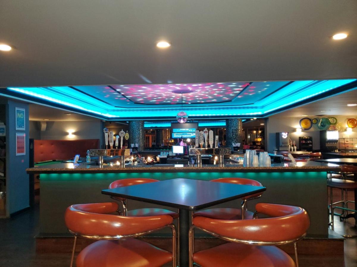 New Hope Inn & Suites ภายนอก รูปภาพ