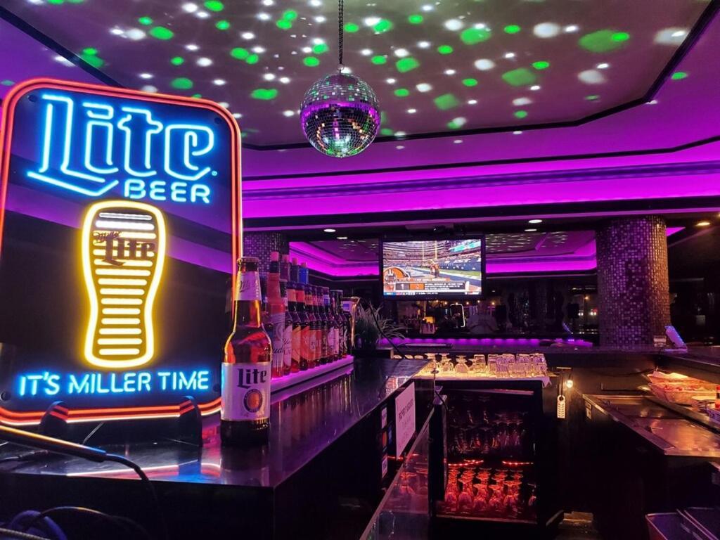 New Hope Inn & Suites ภายนอก รูปภาพ
