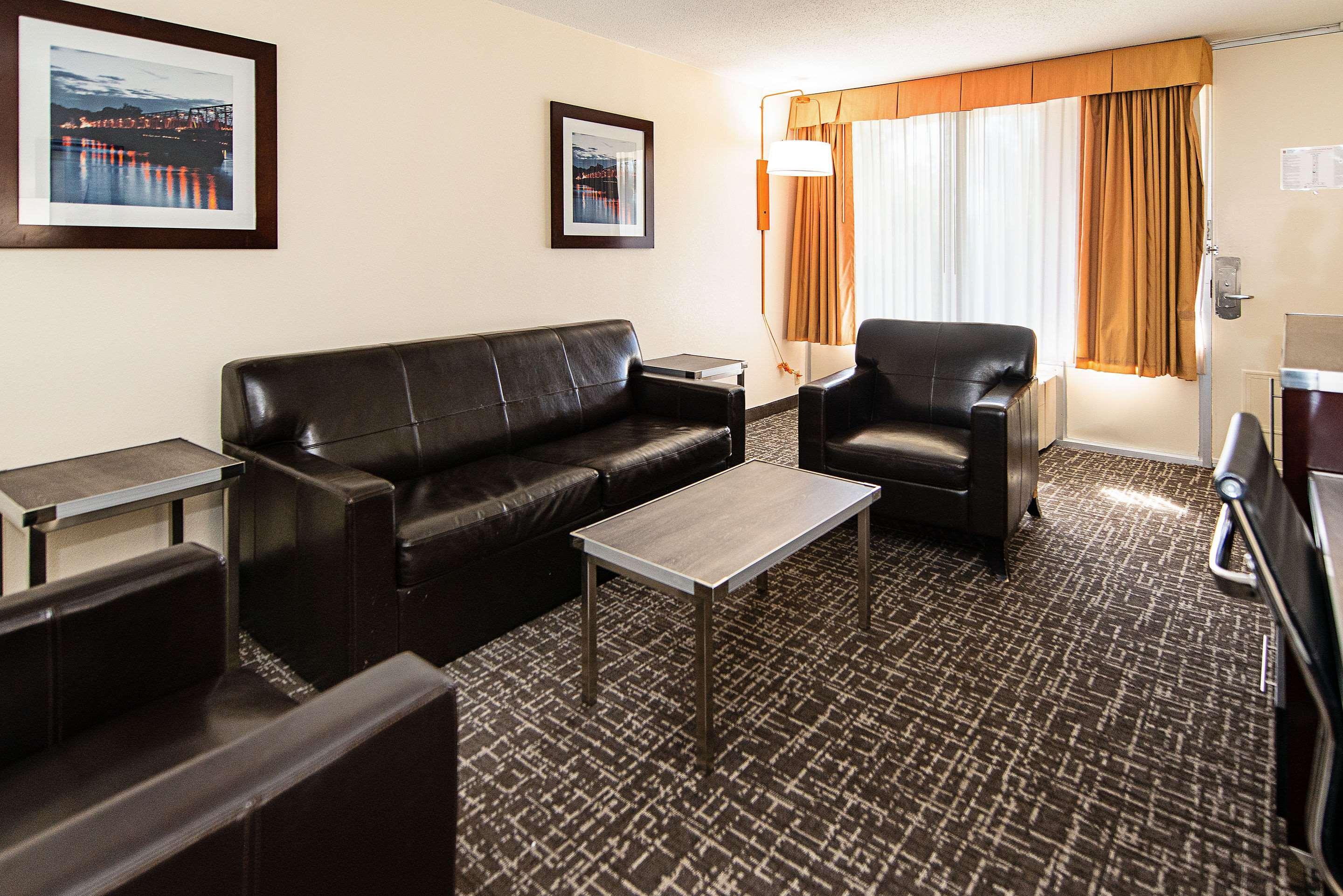 New Hope Inn & Suites ภายนอก รูปภาพ