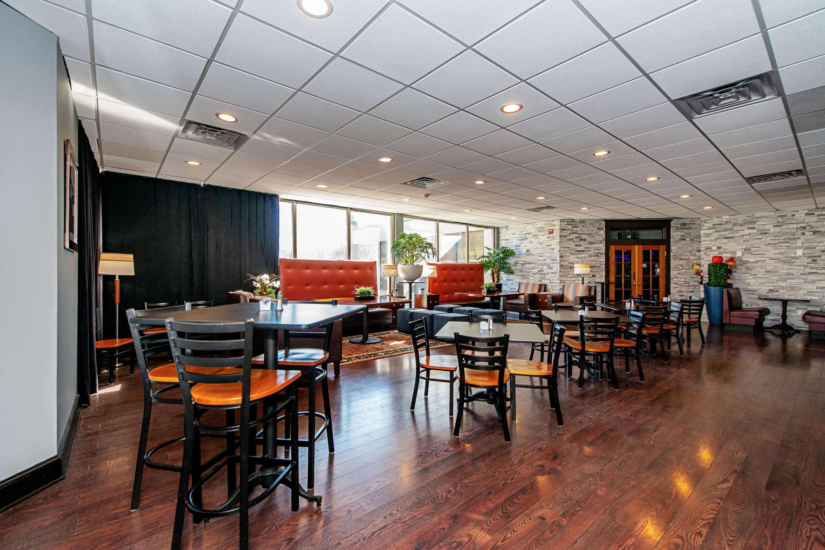 New Hope Inn & Suites ภายนอก รูปภาพ