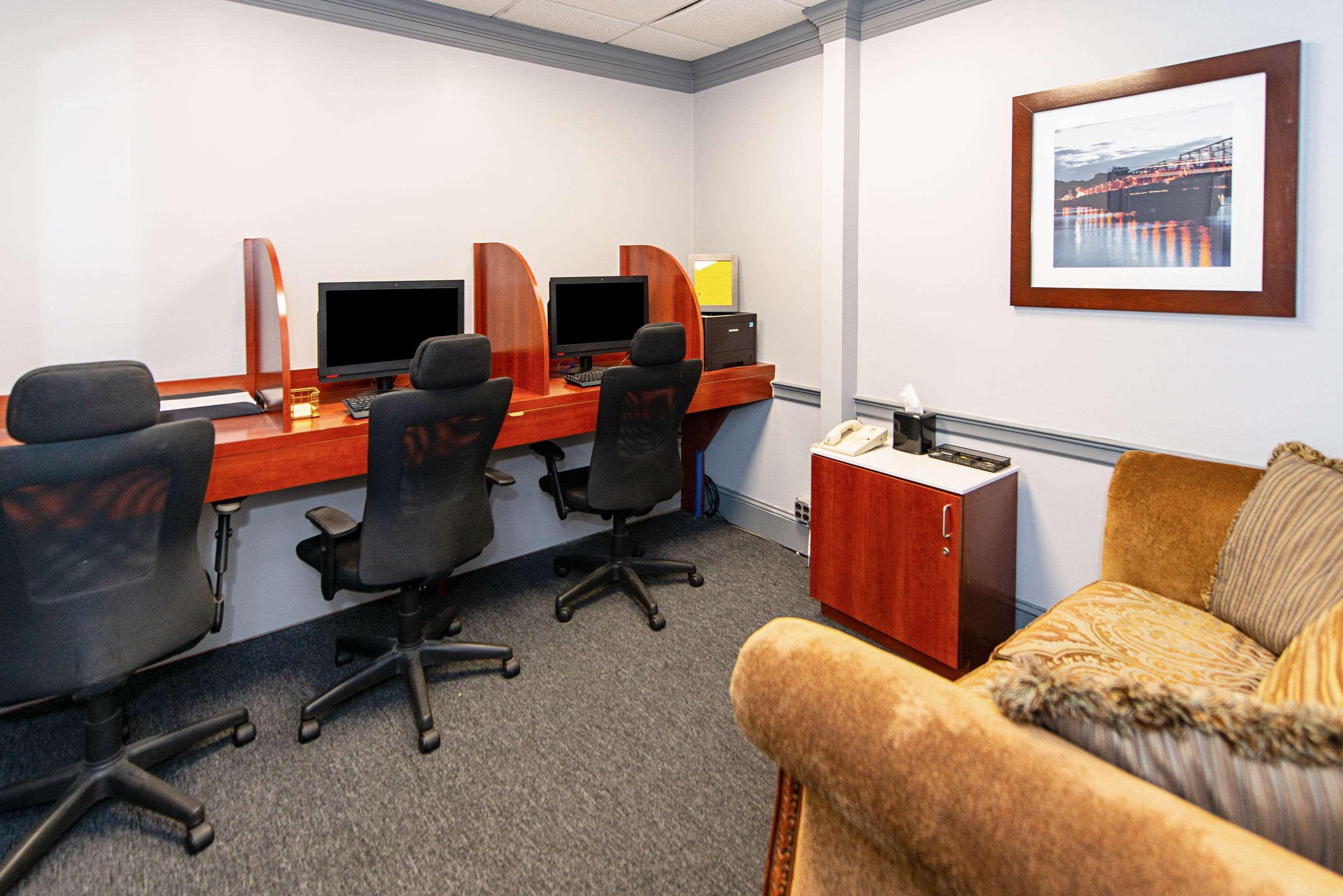 New Hope Inn & Suites ภายนอก รูปภาพ