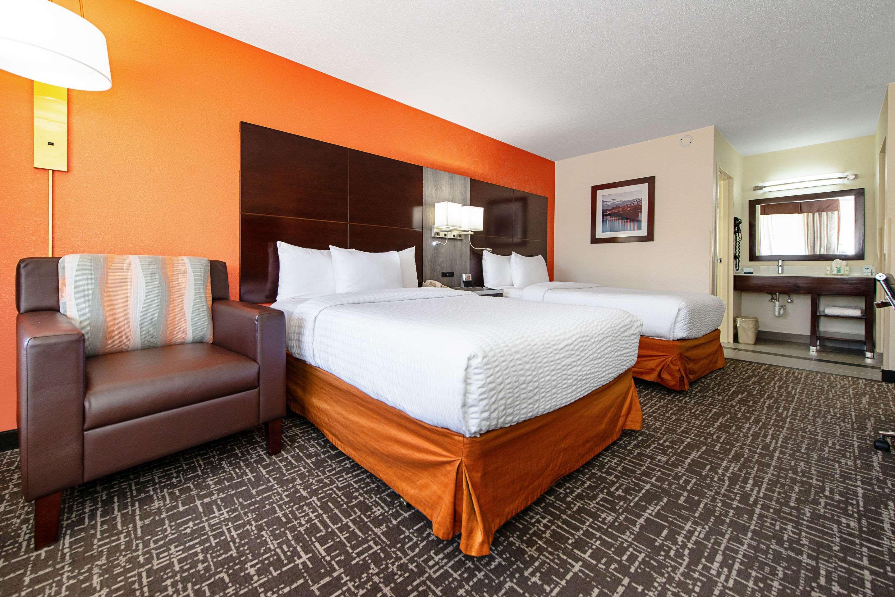 New Hope Inn & Suites ภายนอก รูปภาพ