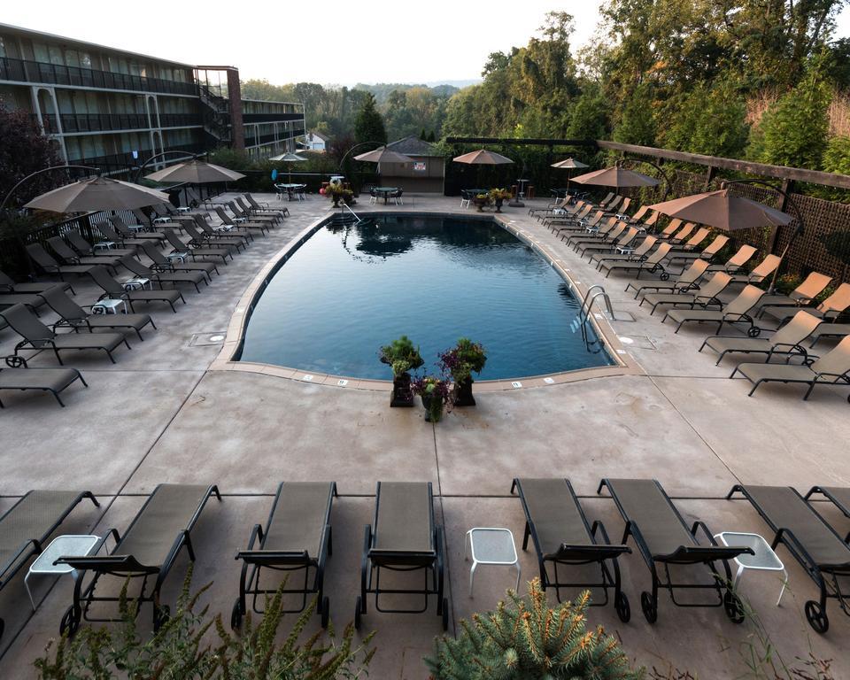 New Hope Inn & Suites ภายนอก รูปภาพ