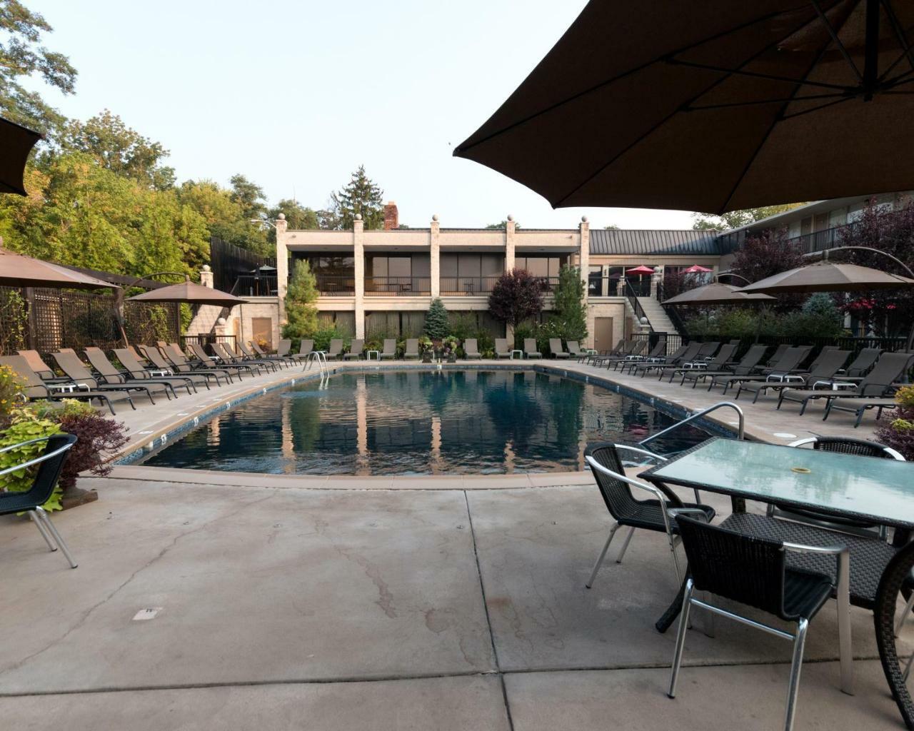 New Hope Inn & Suites ภายนอก รูปภาพ