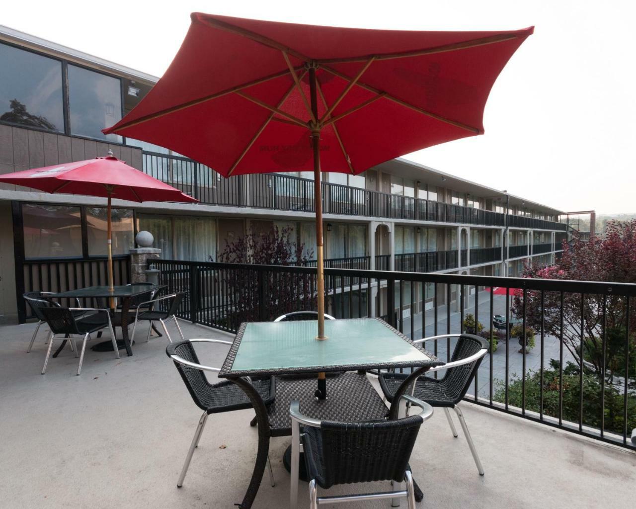 New Hope Inn & Suites ภายนอก รูปภาพ